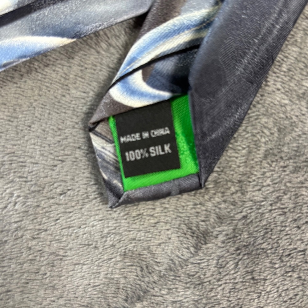 Jerry Garcia Wetlands Collection 63 Silk Necktie Abstract Blue Black Grey Tie - Picture 8 of 8